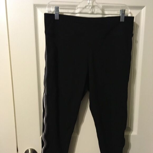 Betsey Johnson black athletic leggings w/ ruffles - Picture 2 of 7